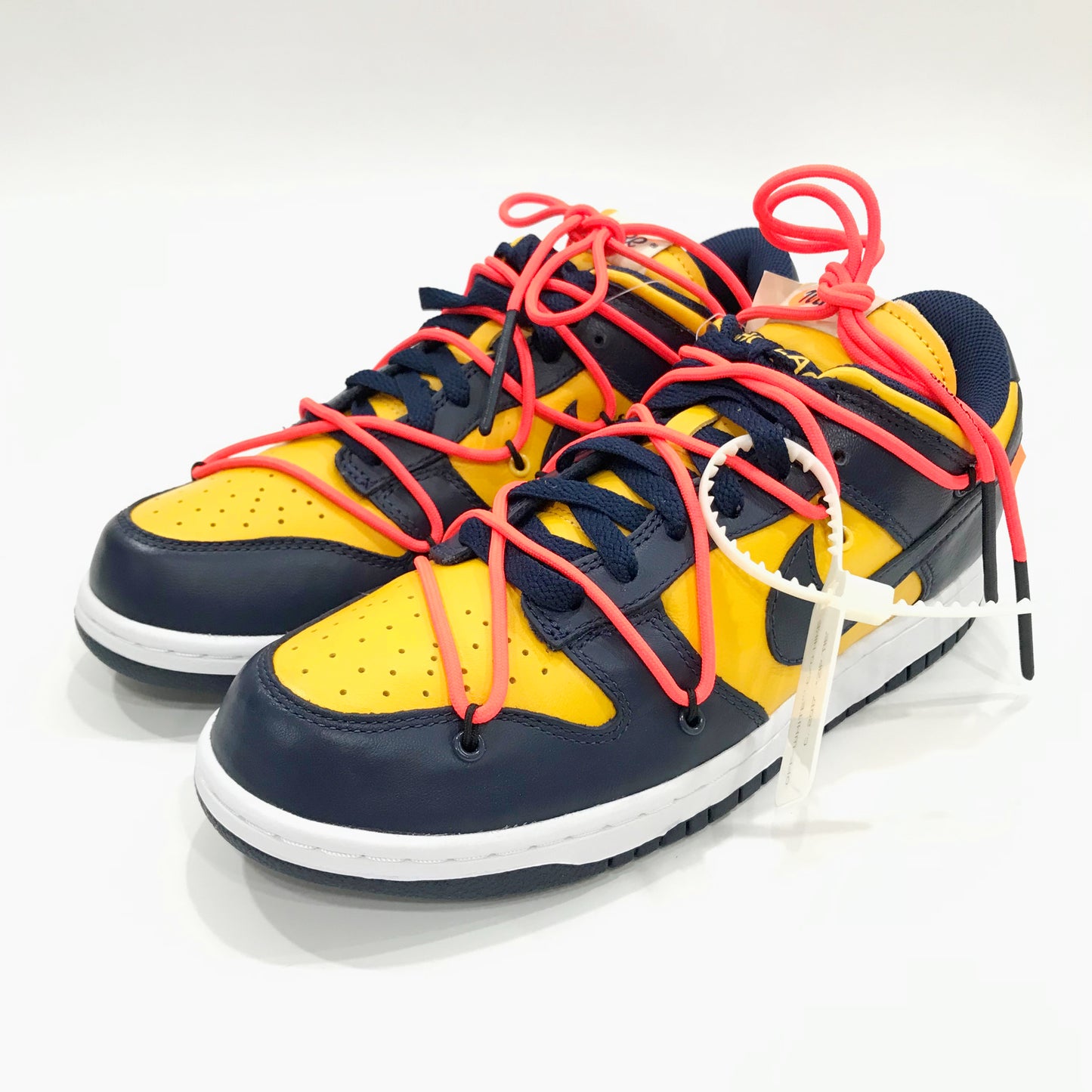 Off-White x Nike Dunk Low 'University Gold' - US9